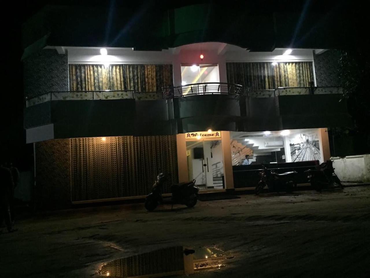 Mugal Beach Resort Alappuzha Exterior photo